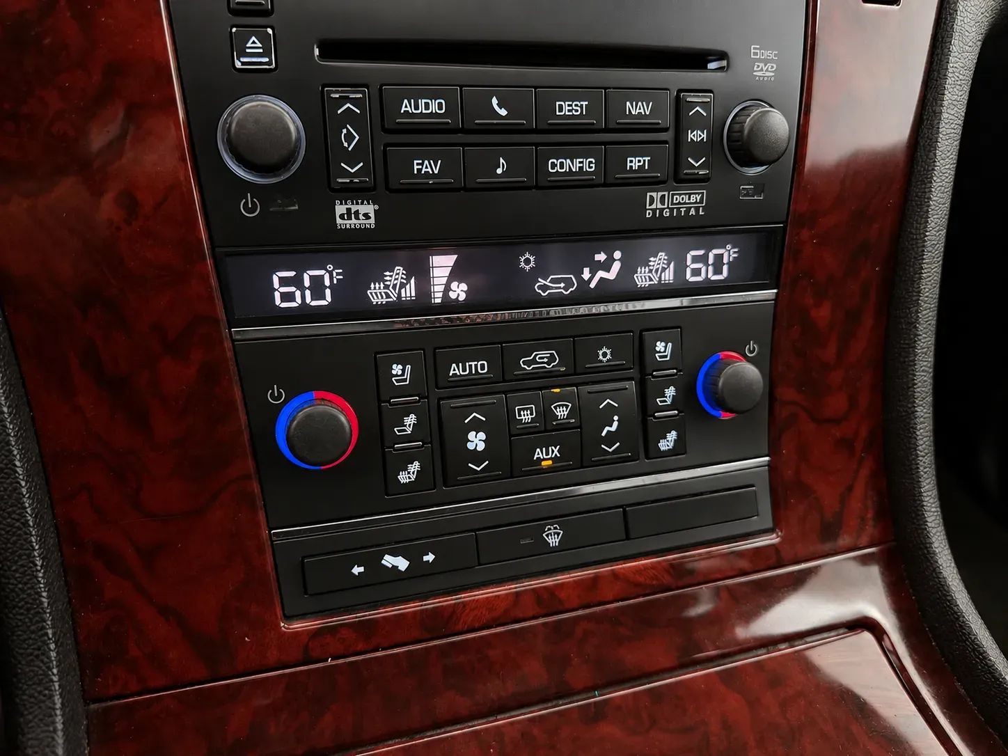 Cadillac Escalade photo 17