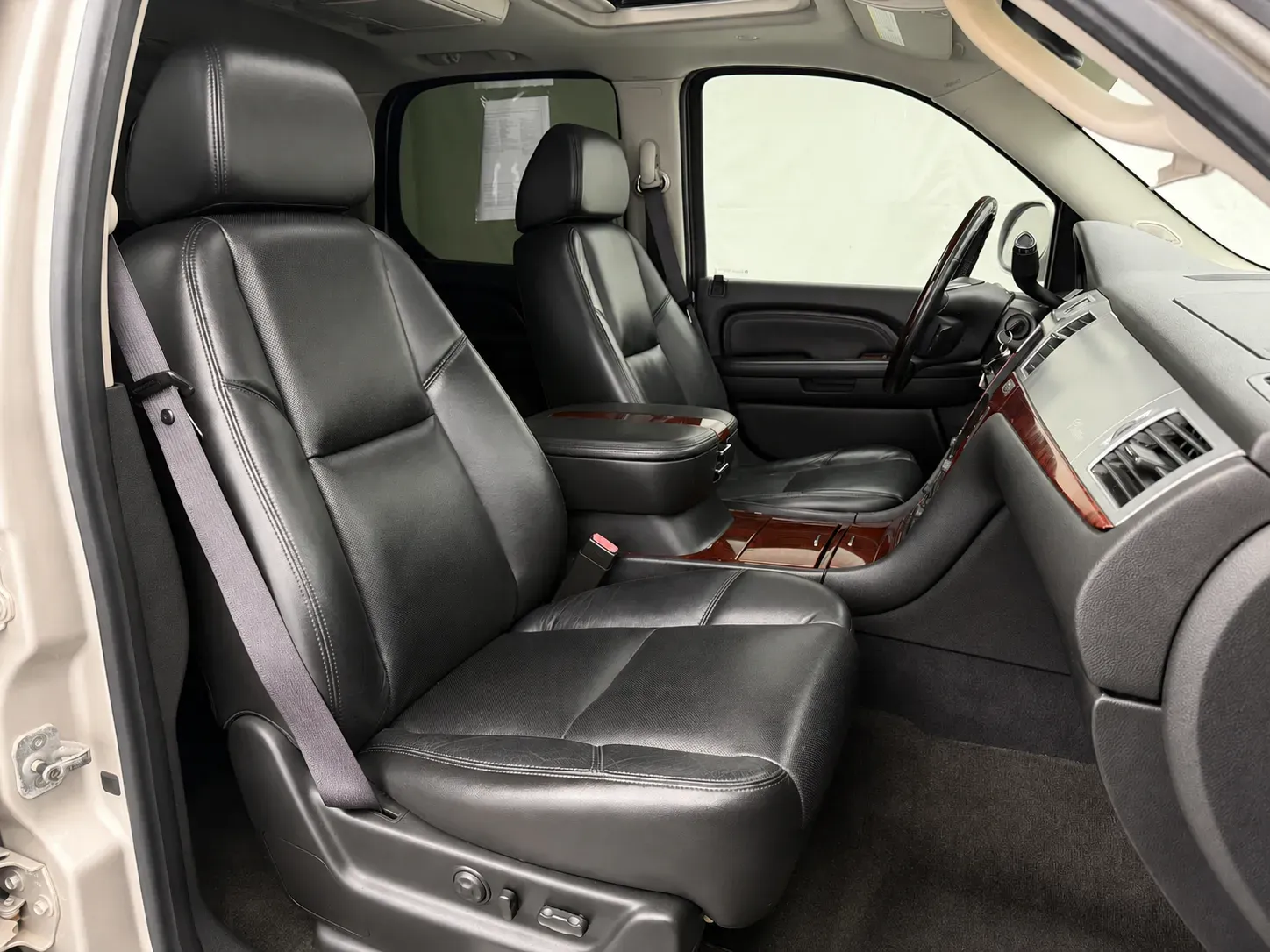 Cadillac Escalade photo 22
