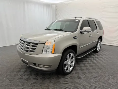 Photos of 2008 Cadillac Escalade for sale in Arlington Heights, IL at Autos of Chicago
