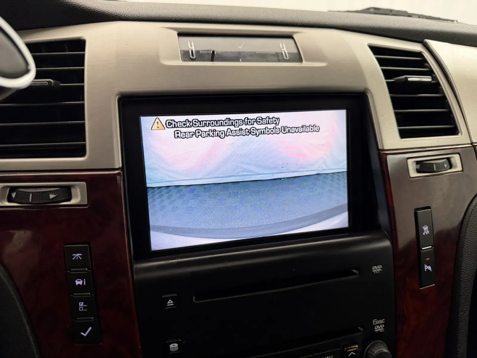 Cadillac Escalade photo 14