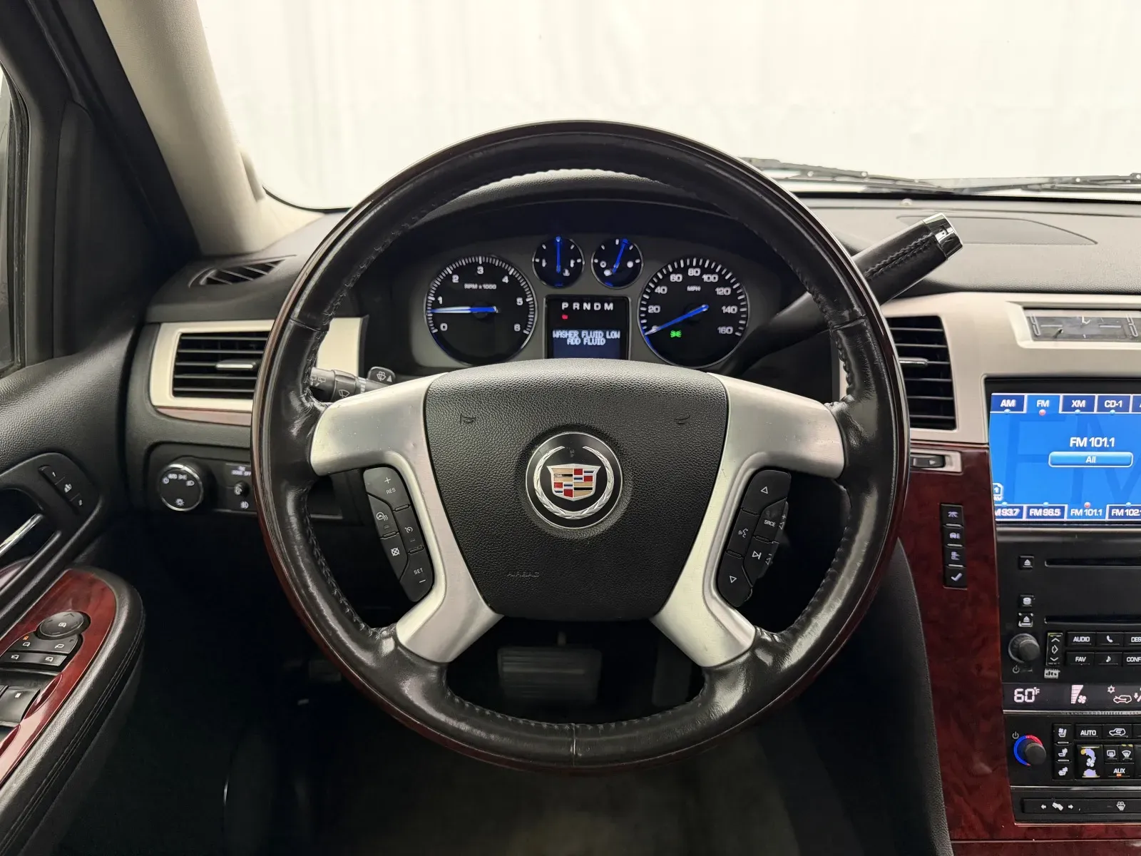 Cadillac Escalade photo 8