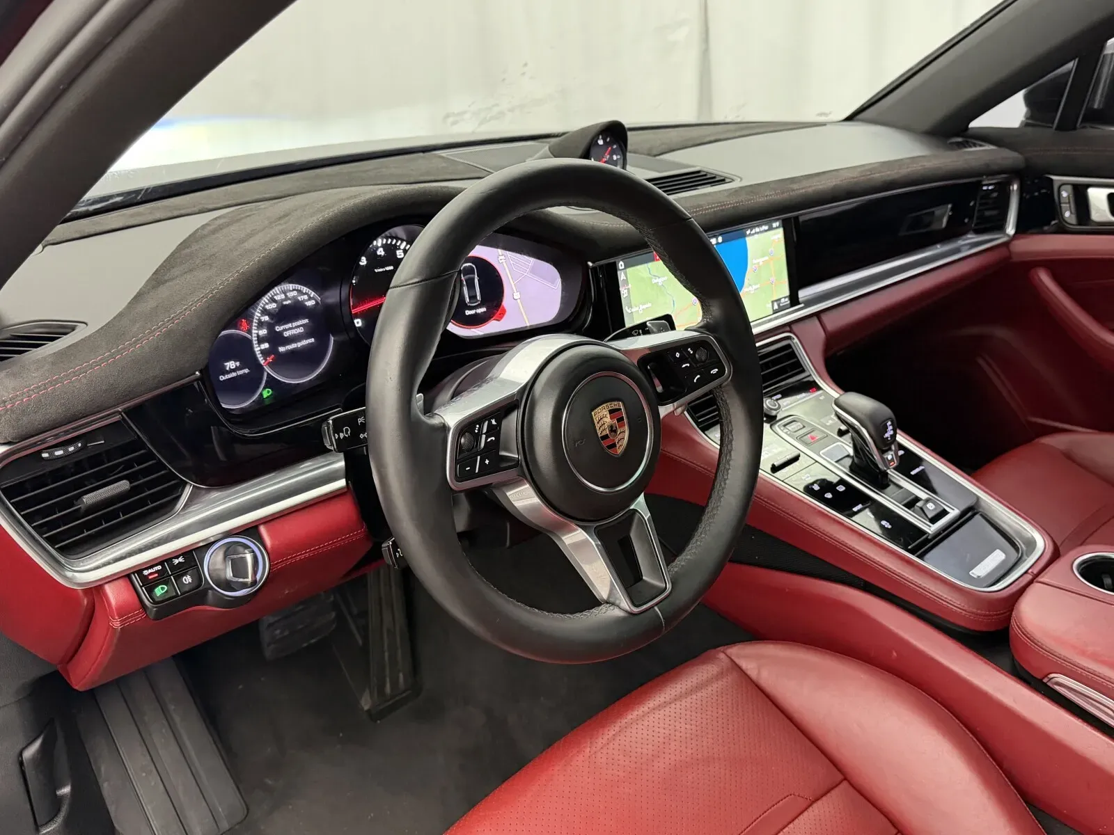 Porsche Panamera photo 15