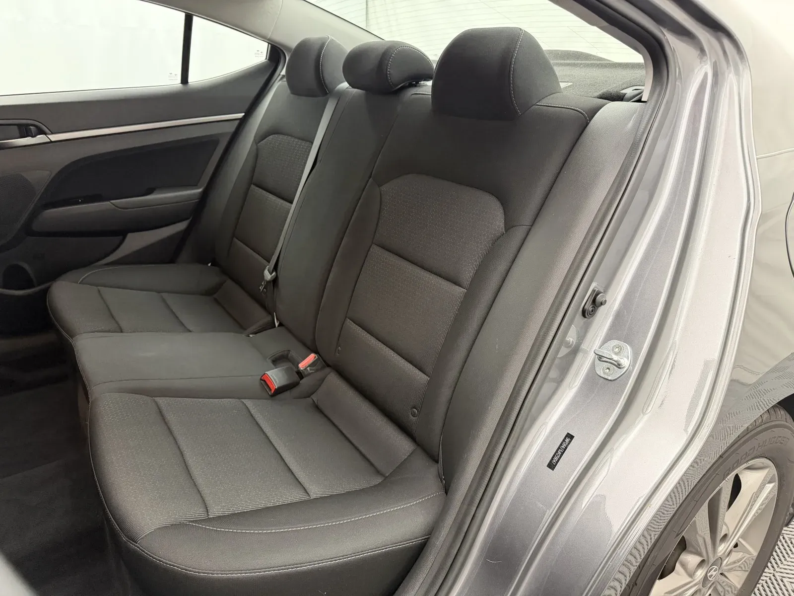 Hyundai Elantra photo 25