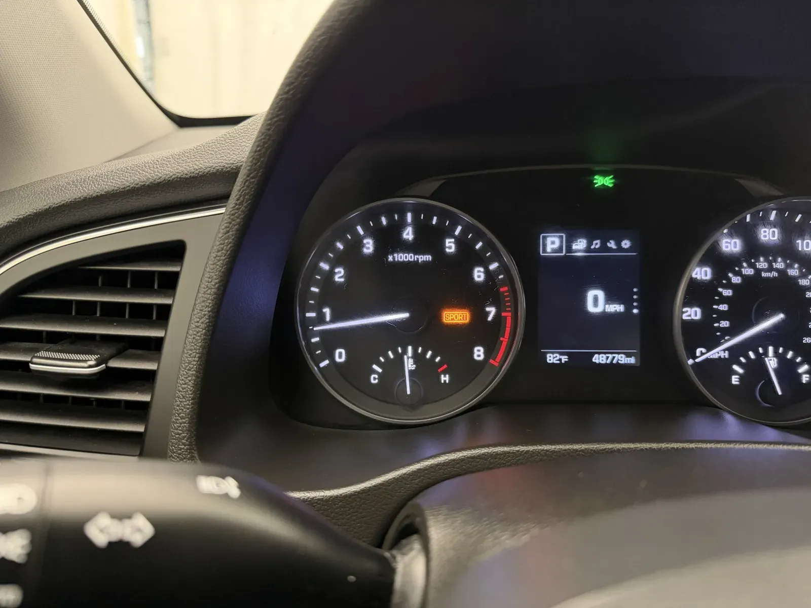 Hyundai Elantra photo 14