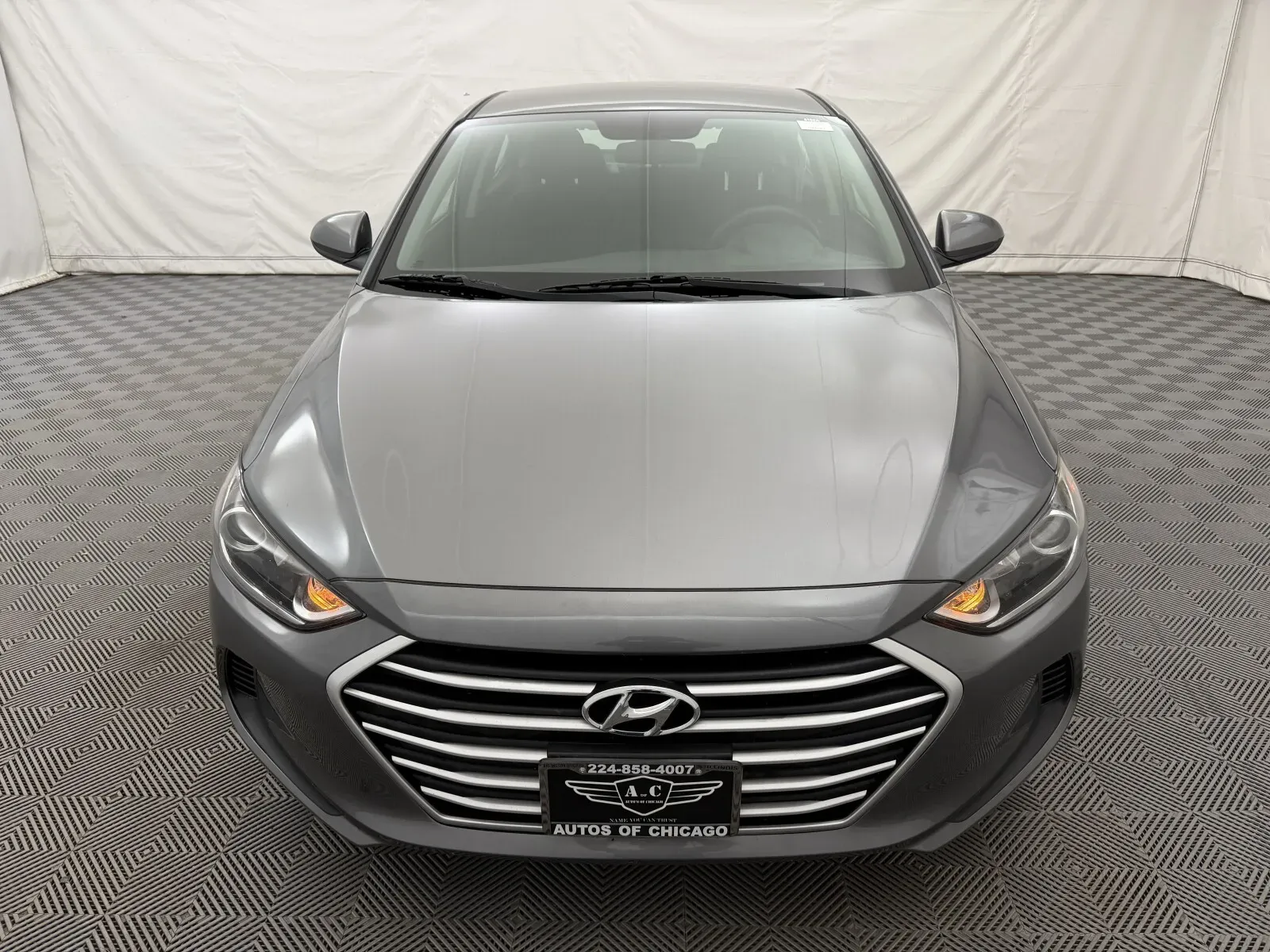 Hyundai Elantra photo 3