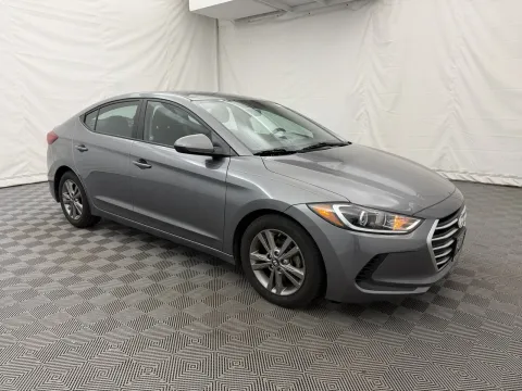 More photos of 2018 Hyundai Elantra SEL at Autos of Chicago, IL