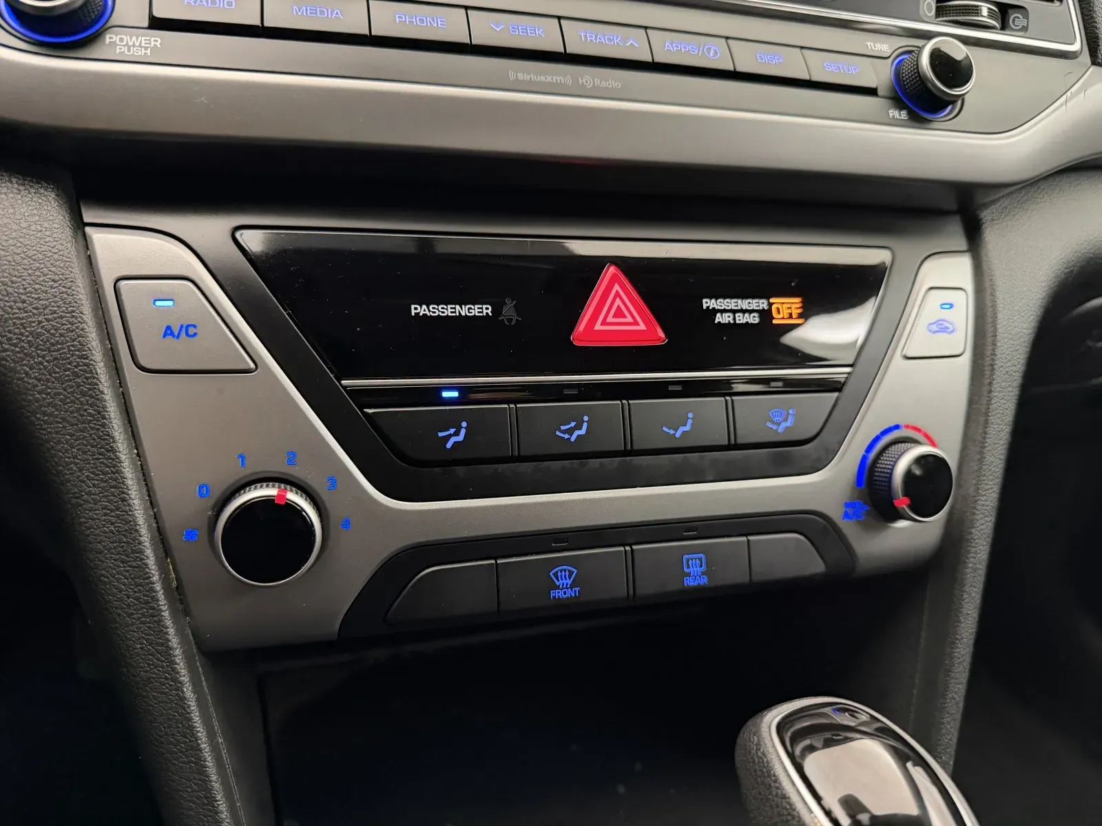 Hyundai Elantra photo 22