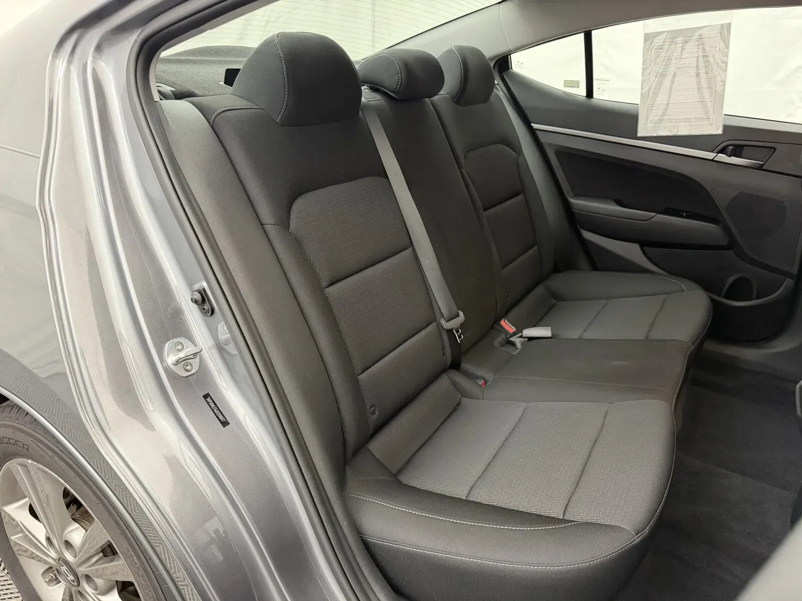 Hyundai Elantra photo 26