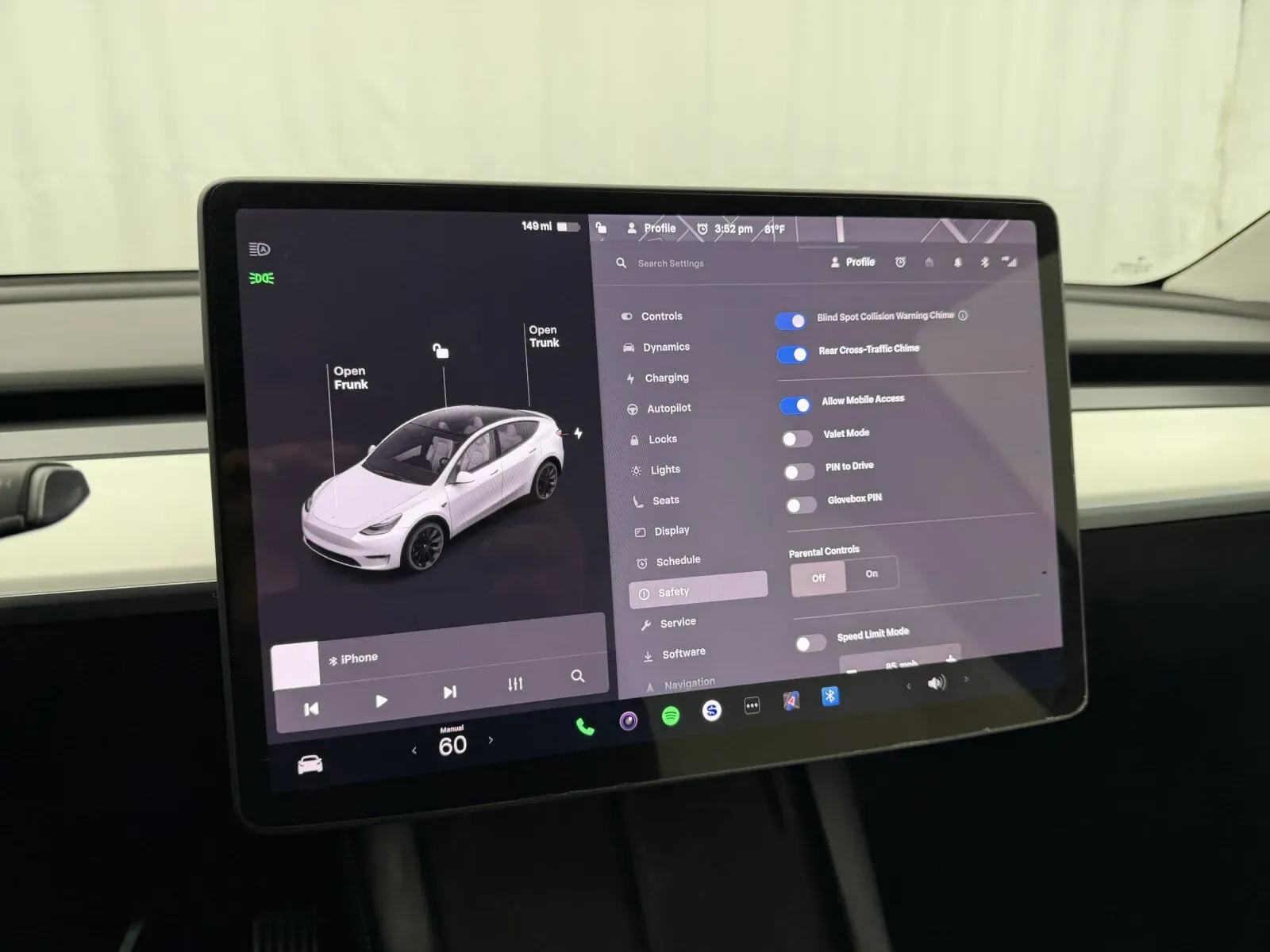 Tesla Model Y photo 20