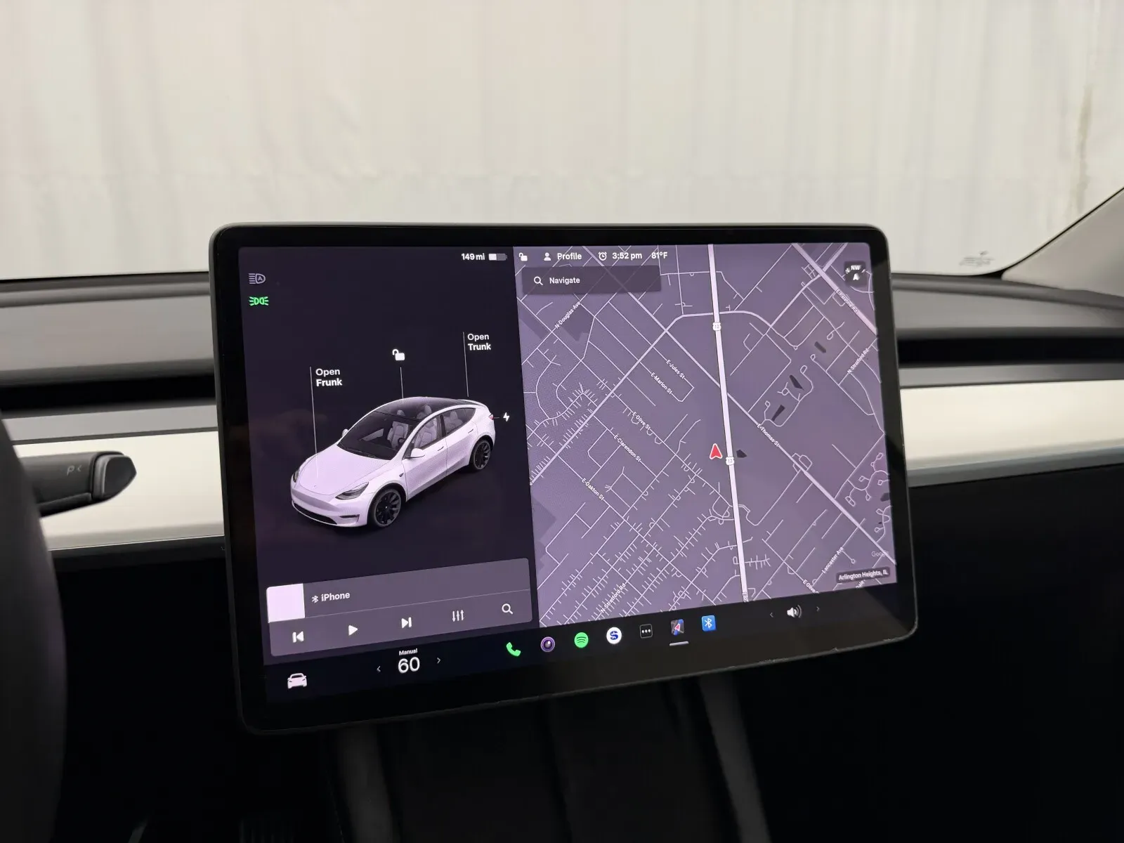 Tesla Model Y photo 26