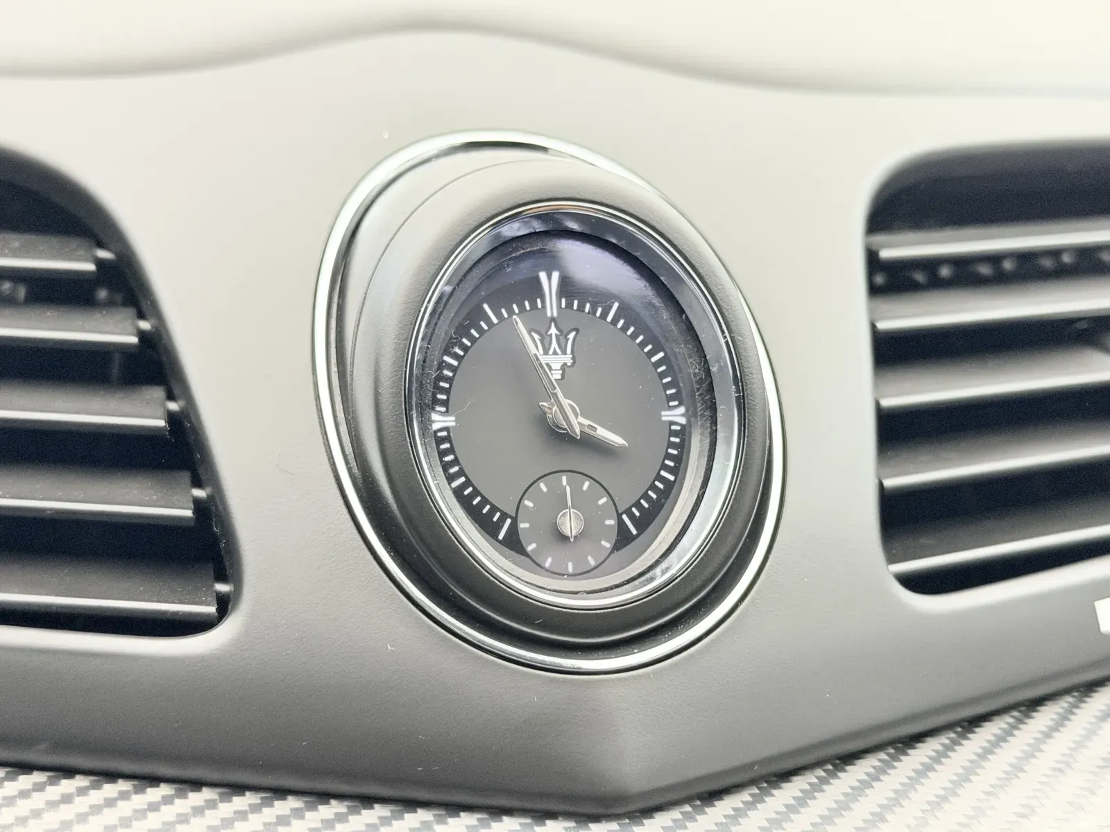 Maserati Granturismo photo 18