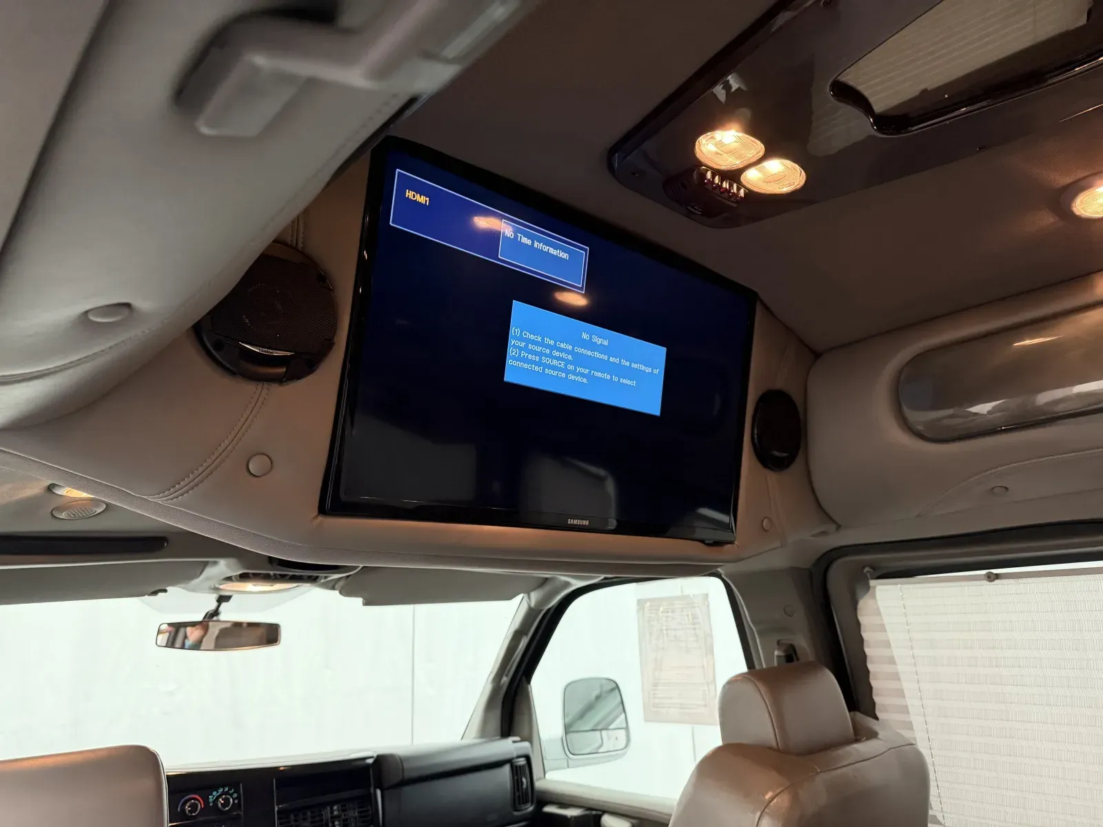 Chevrolet Express photo 21