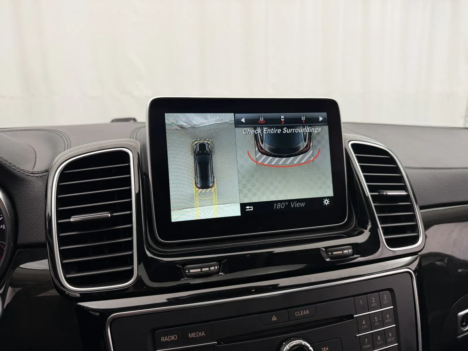 Mercedes-Benz GLE photo 22