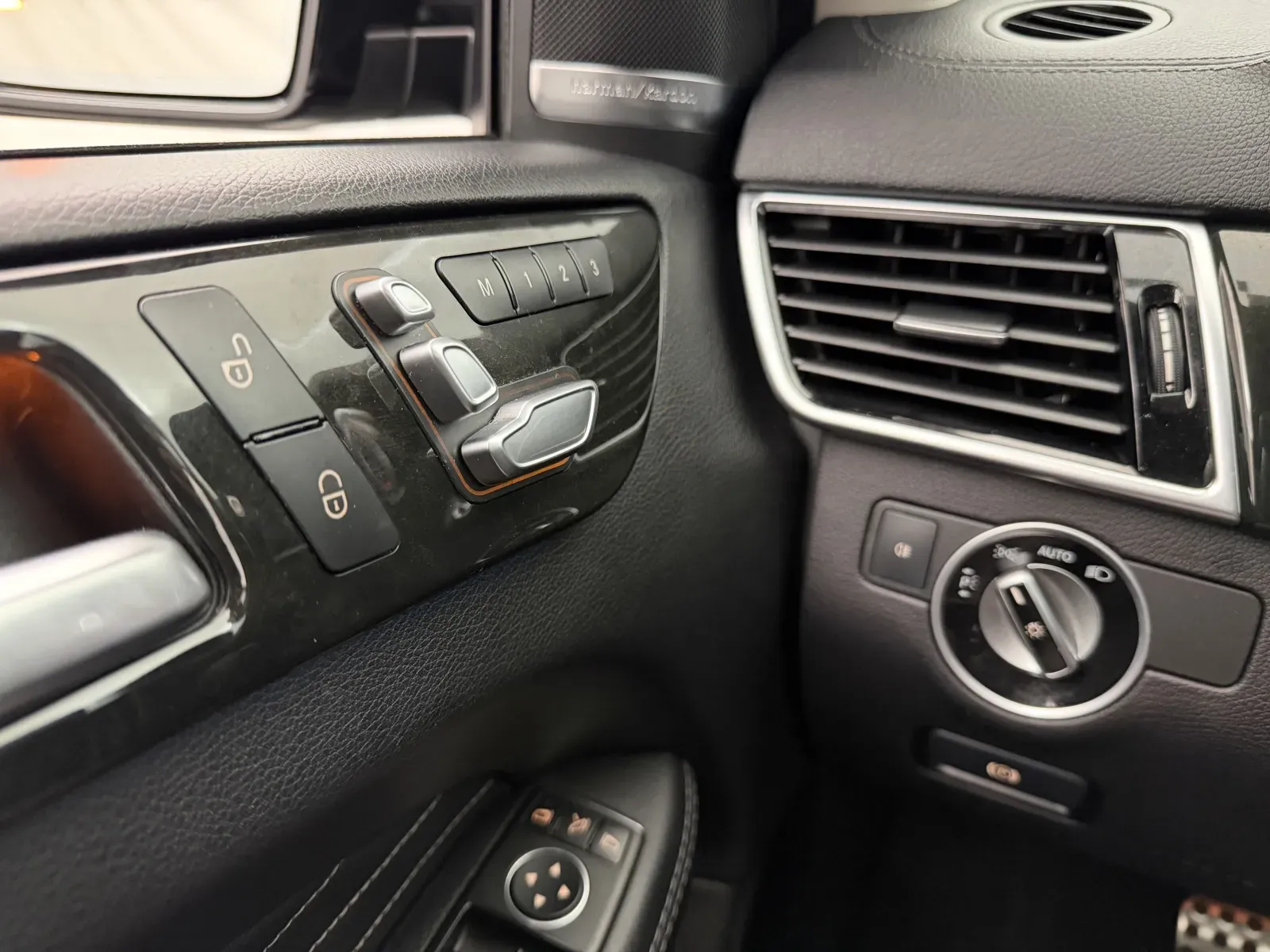 Mercedes-Benz GLE photo 15