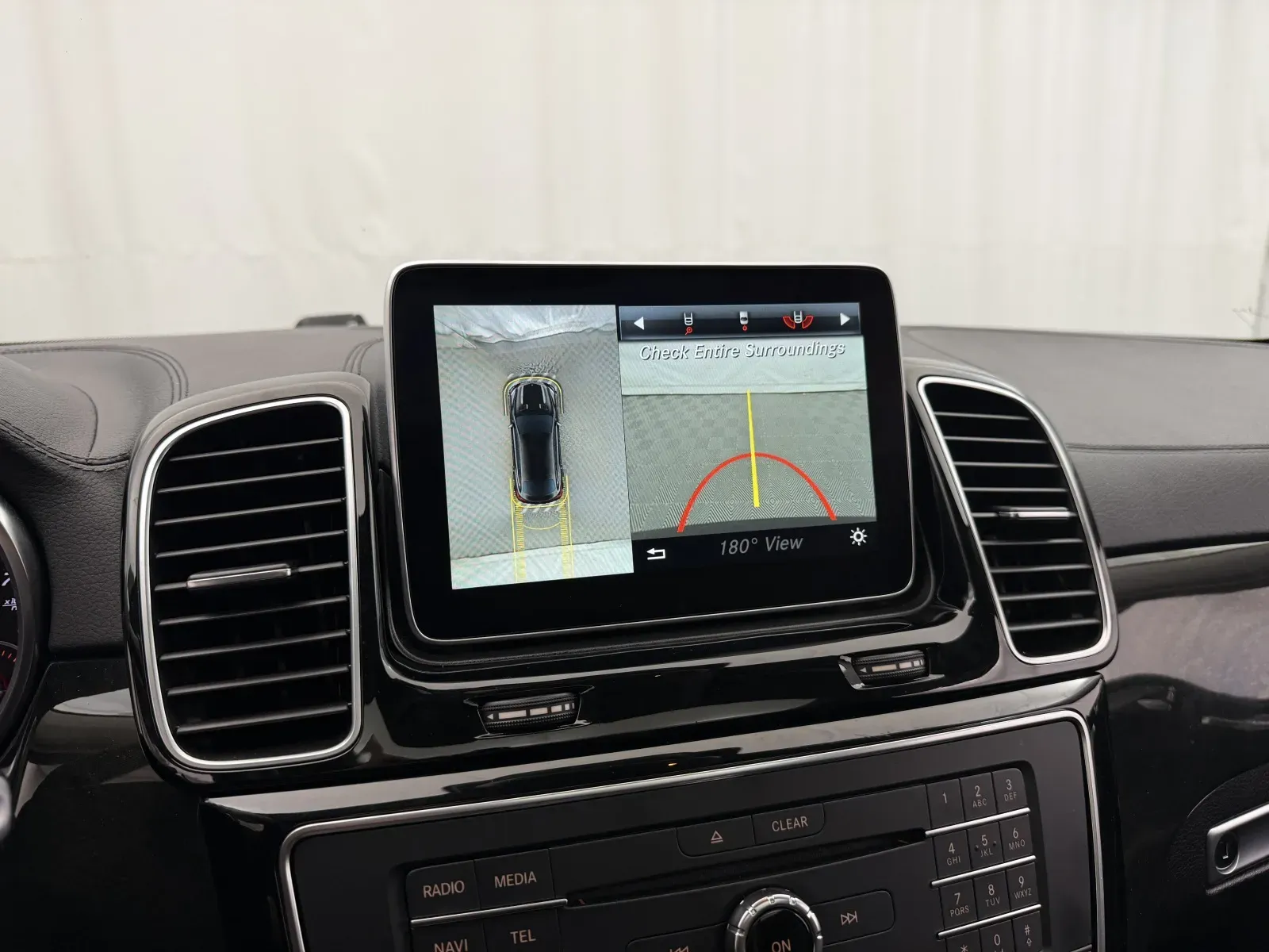 Mercedes-Benz GLE photo 23