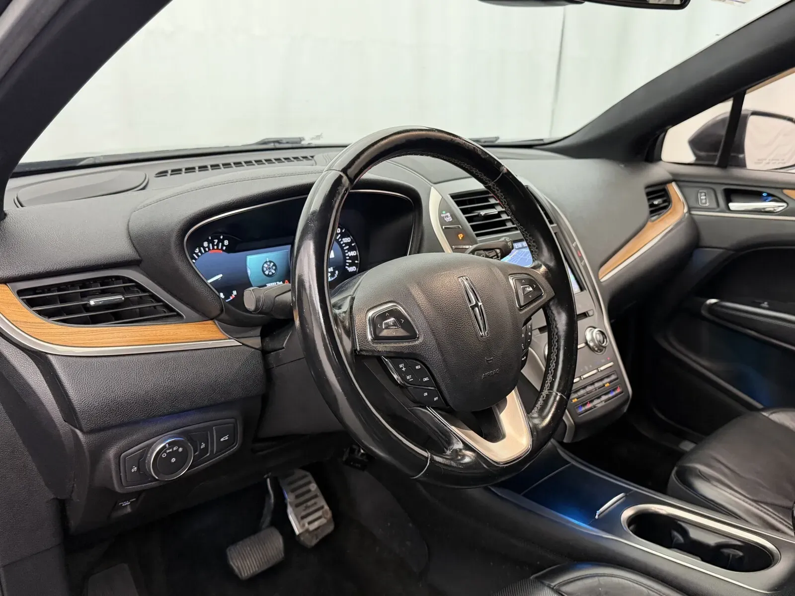 Lincoln MKC photo 6