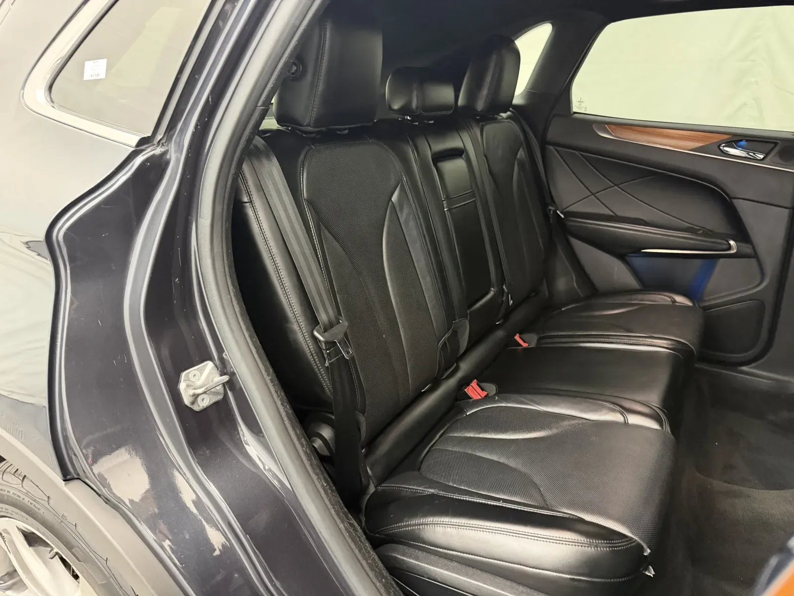 Lincoln MKC photo 25