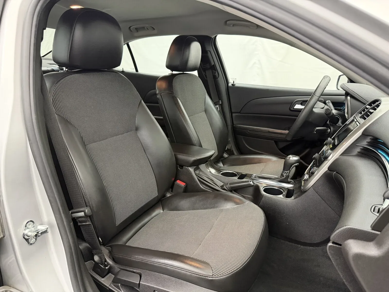 Chevrolet Malibu photo 24