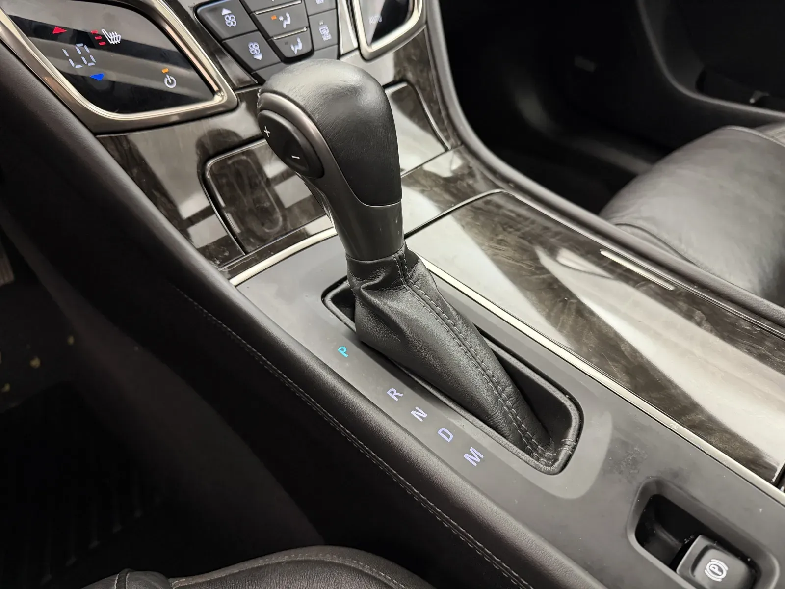 Buick LaCrosse photo 22