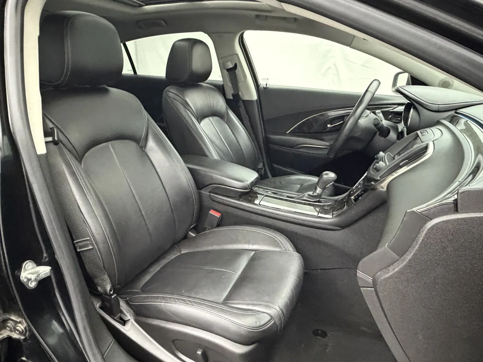 Buick LaCrosse photo 27