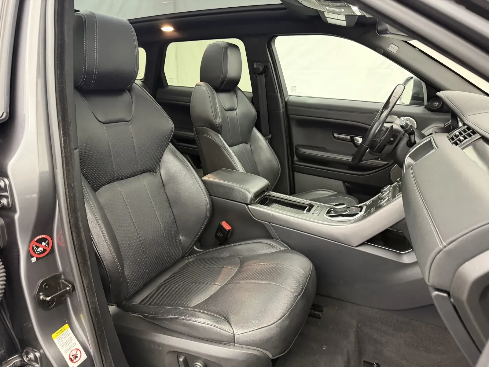 Land Rover Range Rover Evoque photo 37