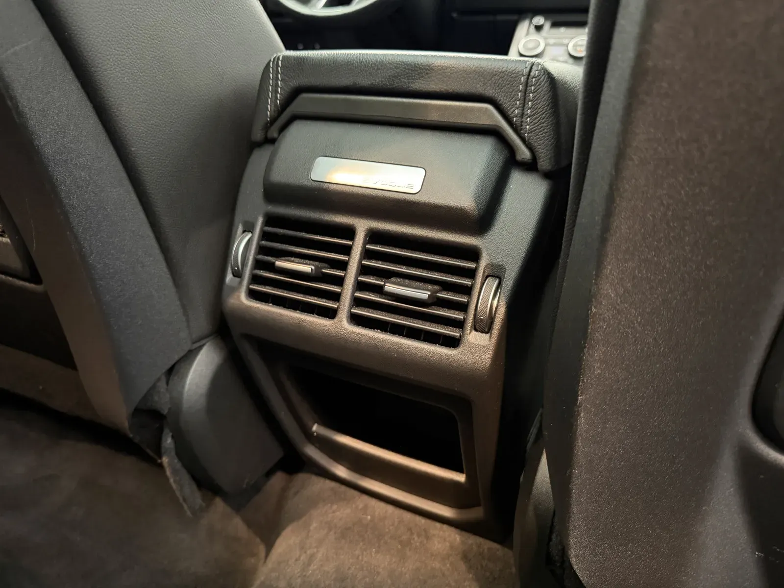 Land Rover Range Rover Evoque photo 35