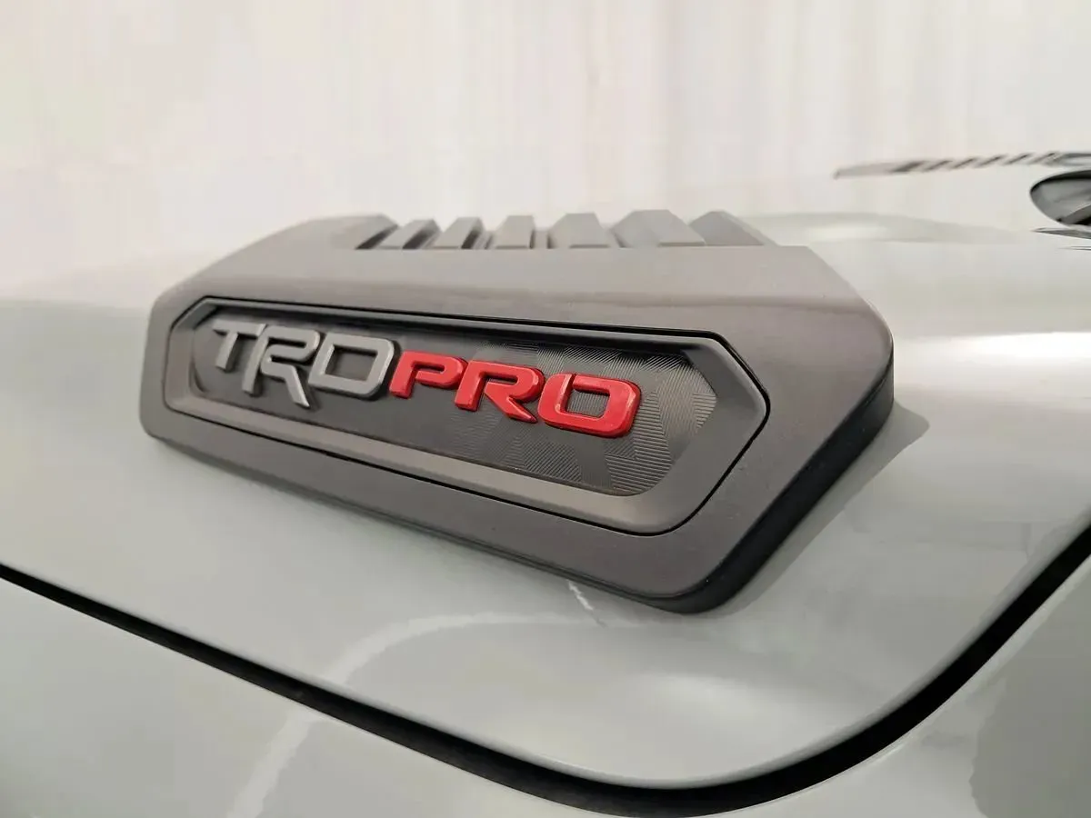 Toyota Tundra photo 15
