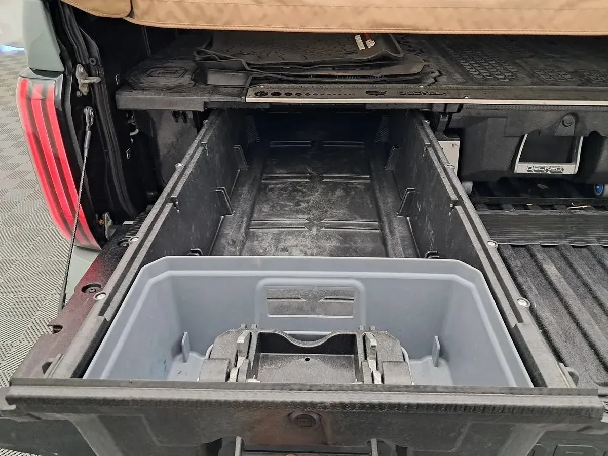 Toyota Tundra photo 12
