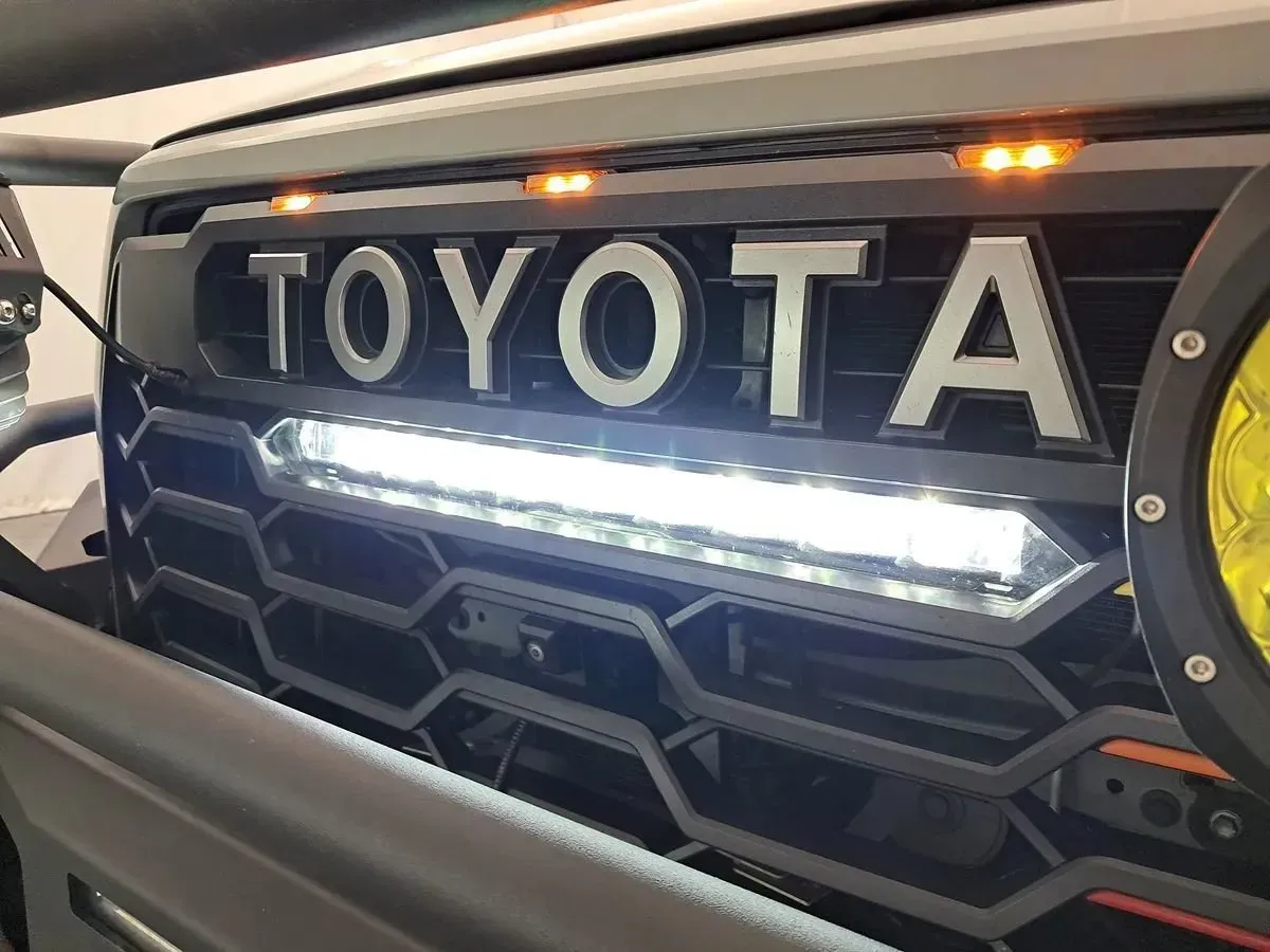 Toyota Tundra photo 7
