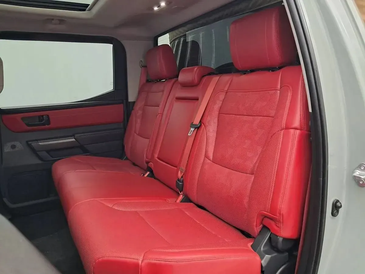 Toyota Tundra photo 49