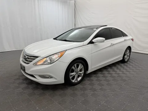 Photos of 2013 Hyundai Sonata Limited for sale in Arlington Heights, IL at Autos of Chicago