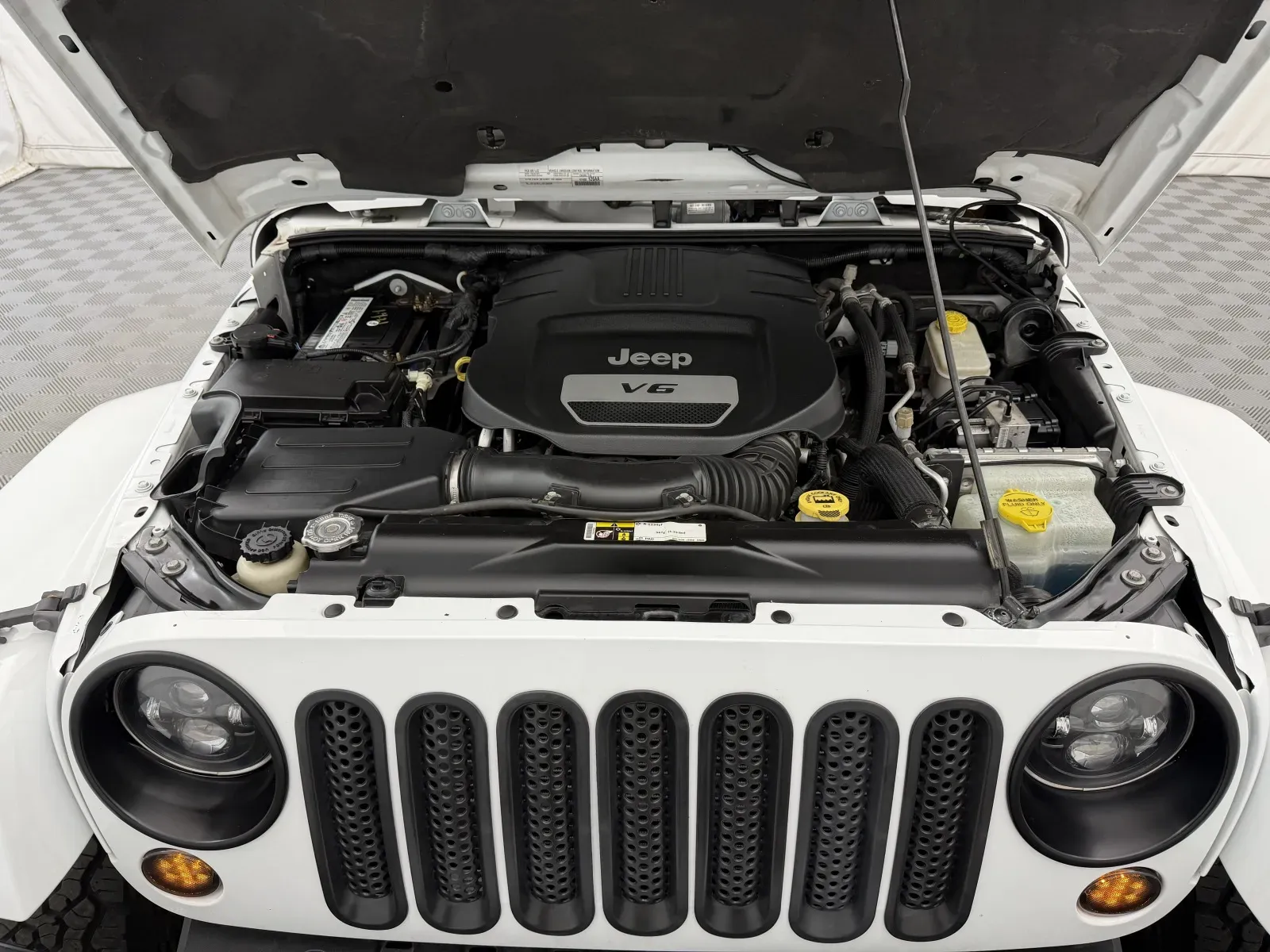 Jeep Wrangler photo 28