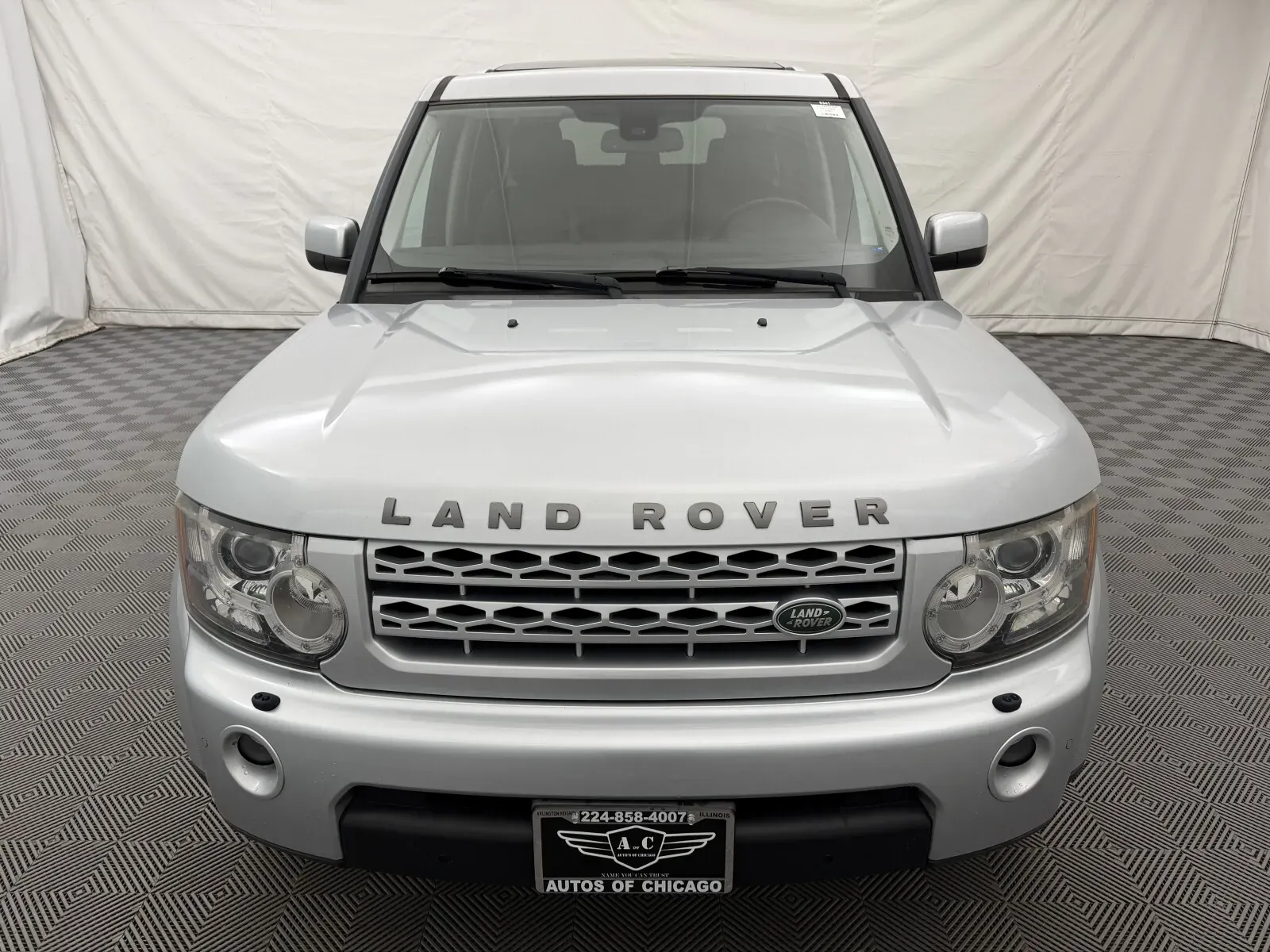 Land Rover LR4 photo 3