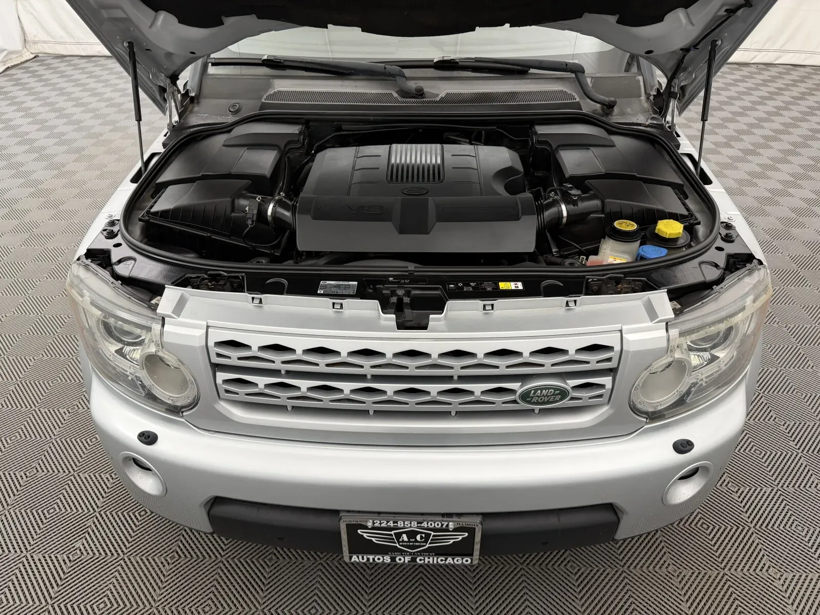 Land Rover LR4 photo 39