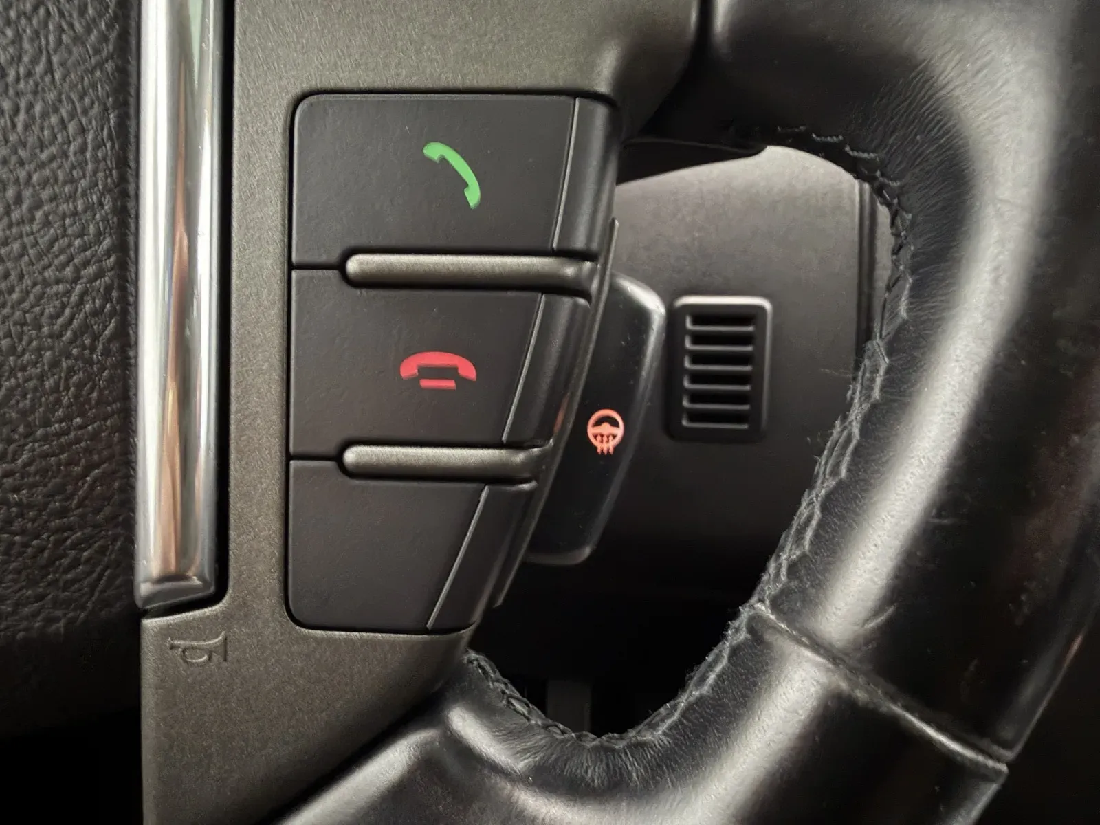 Land Rover LR4 photo 13