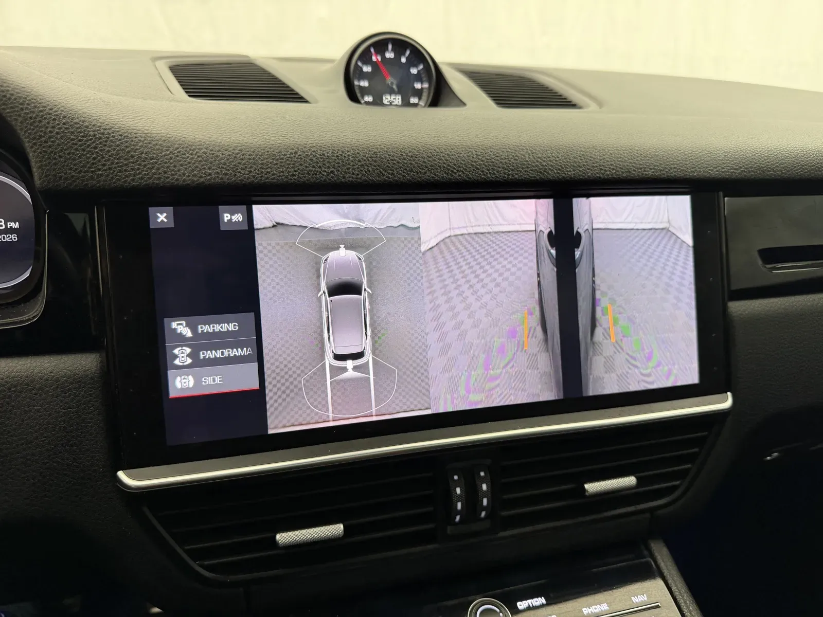 Porsche Cayenne photo 32