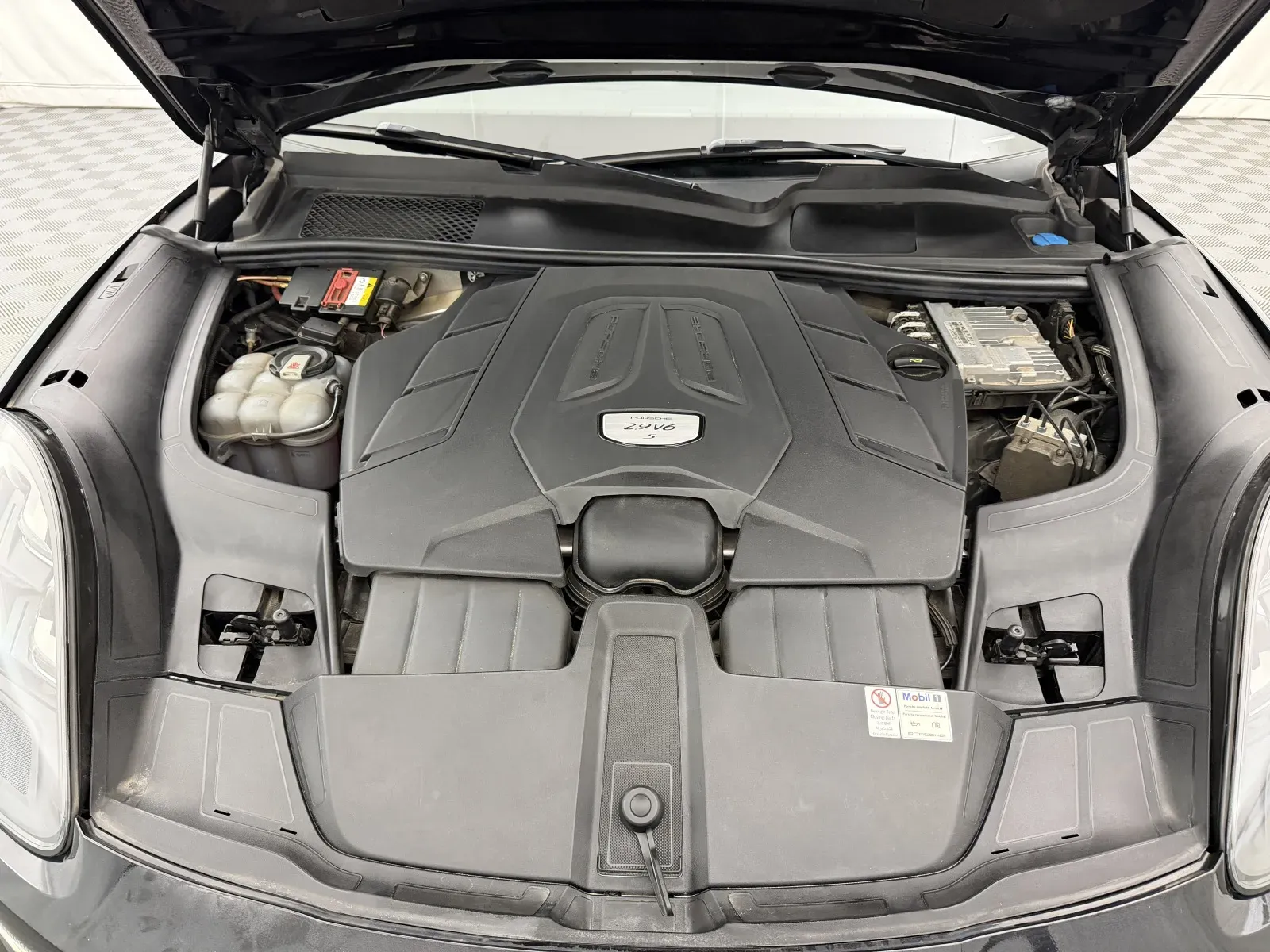 Porsche Cayenne photo 50