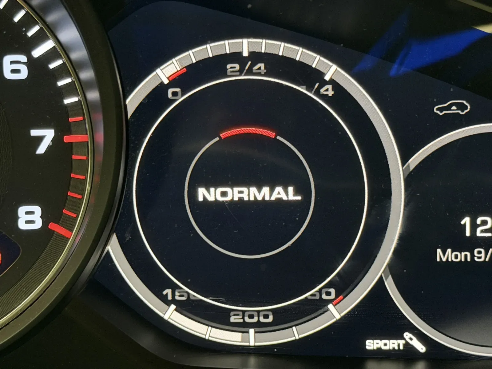 Porsche Cayenne photo 14