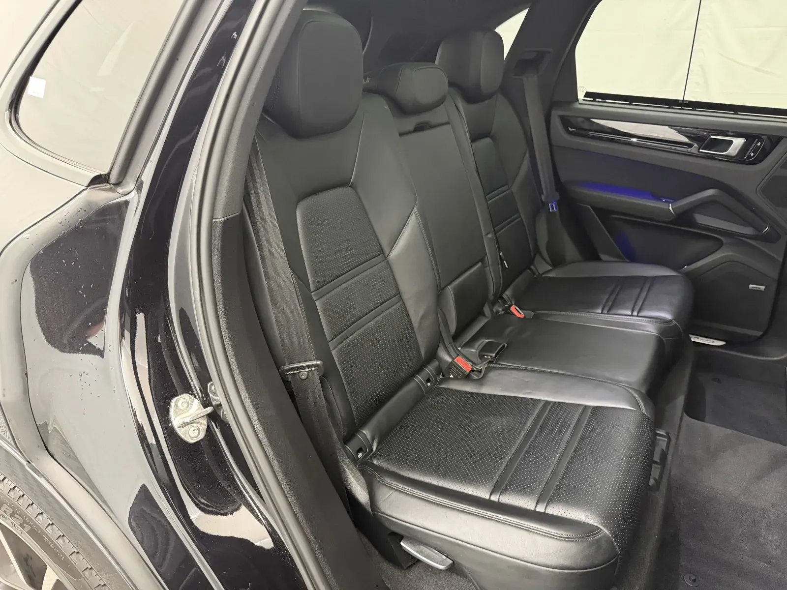 Porsche Cayenne photo 46