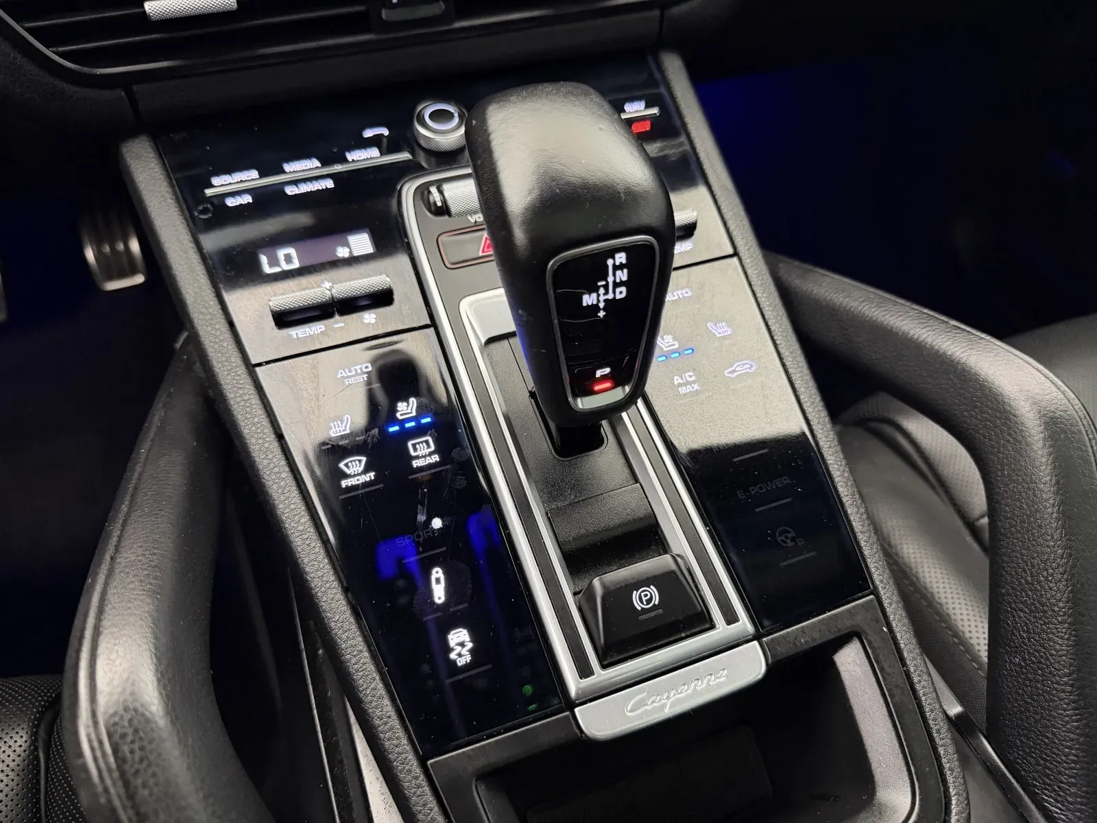 Porsche Cayenne photo 41
