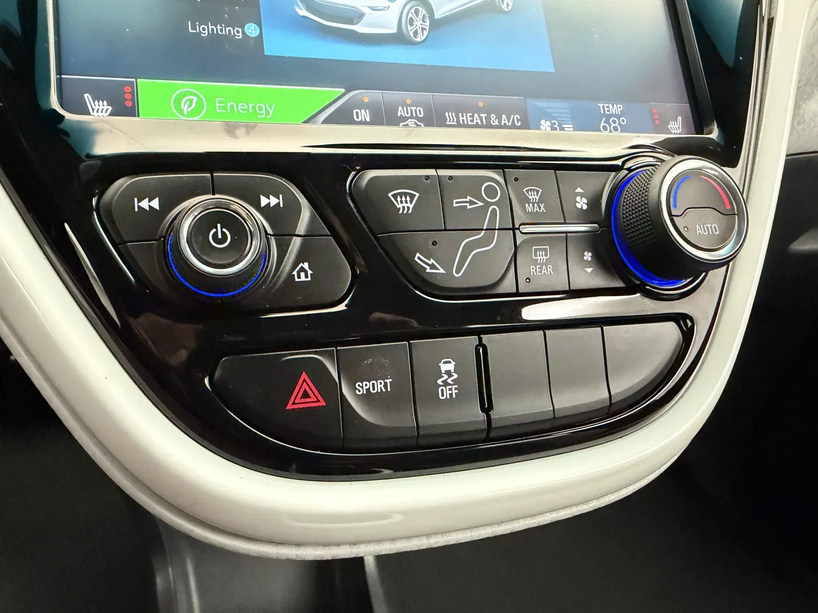 Chevrolet Bolt EV photo 21