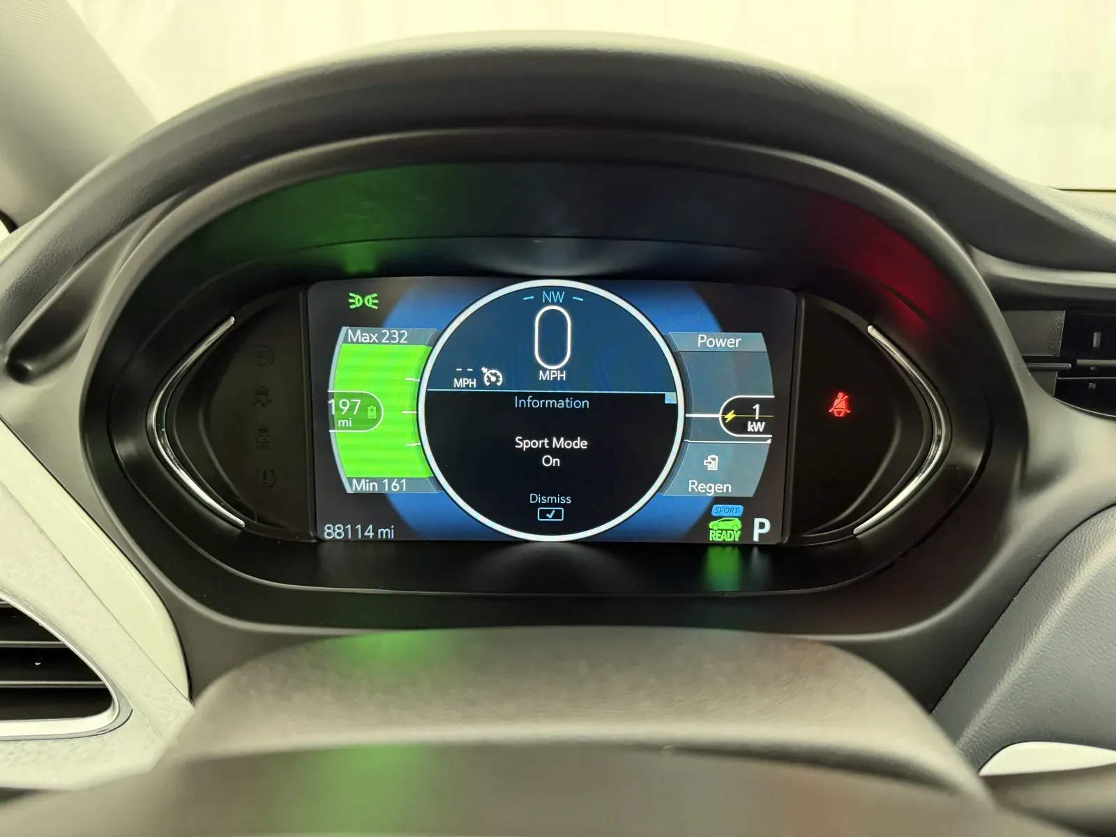 Chevrolet Bolt EV photo 13