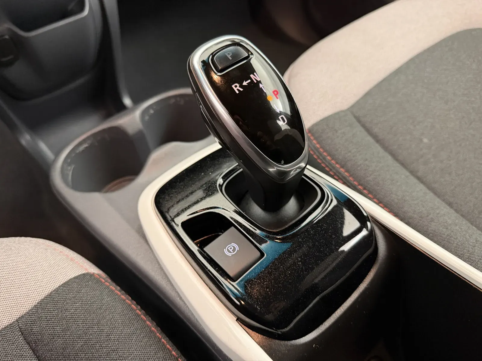 Chevrolet Bolt EV photo 22