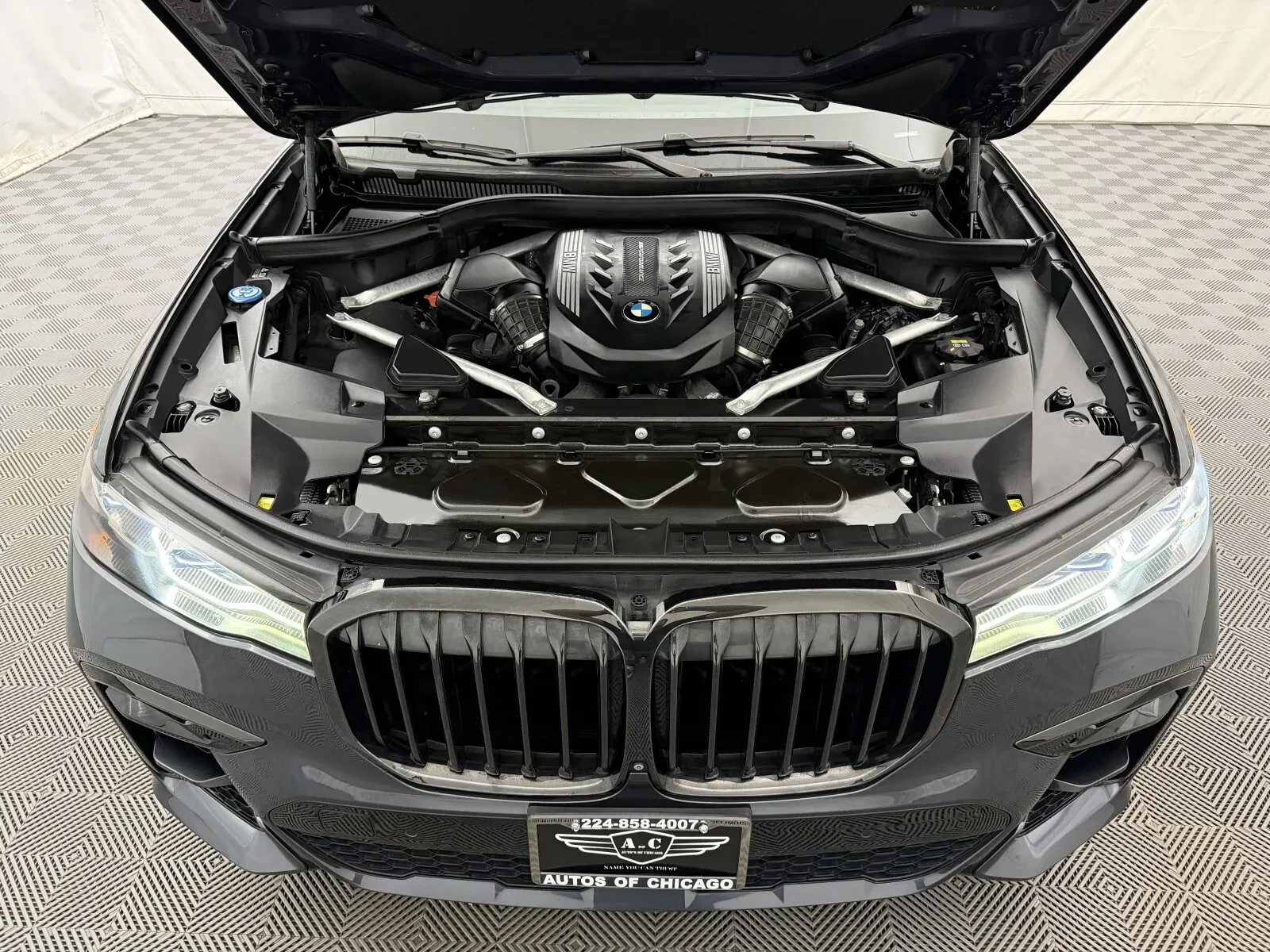 BMW X7 photo 57