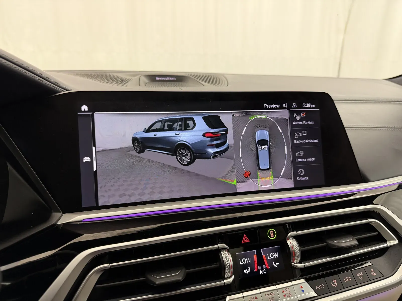 BMW X7 photo 29
