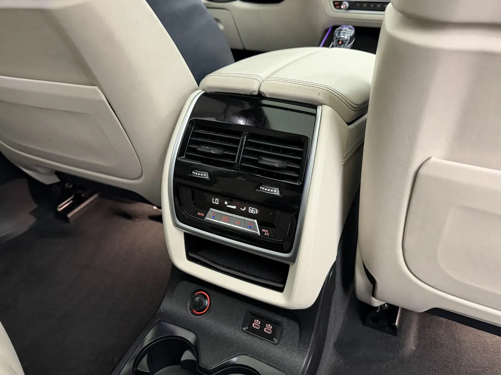 BMW X7 photo 47