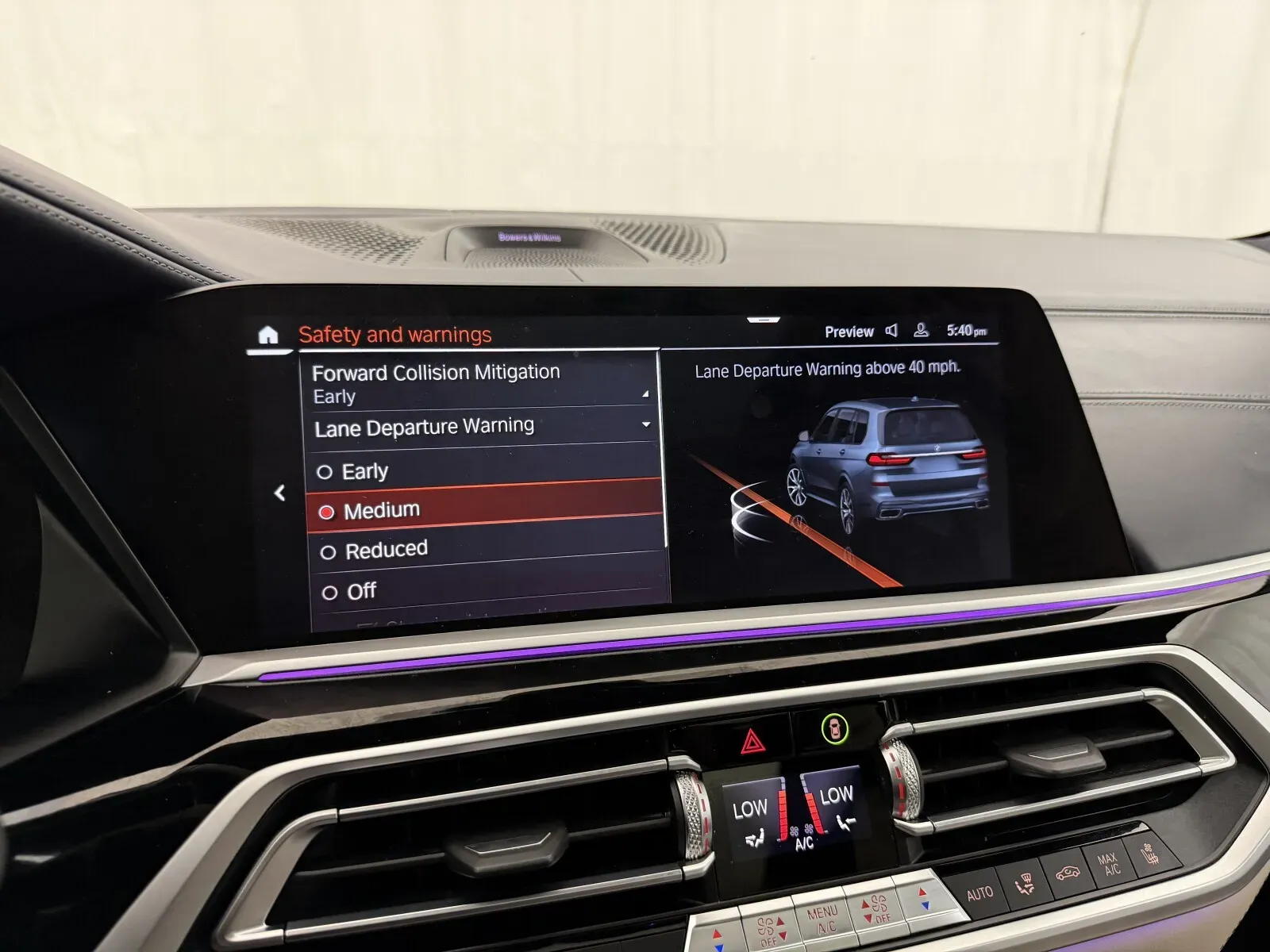 BMW X7 photo 34