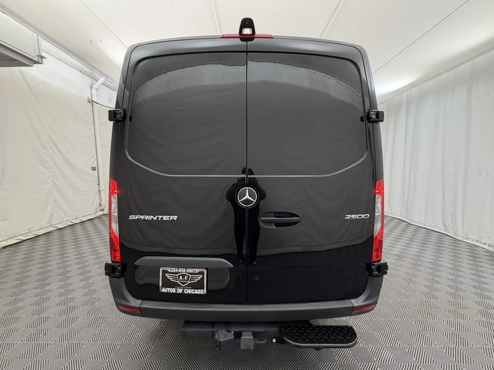 Mercedes-Benz Sprinter photo 6