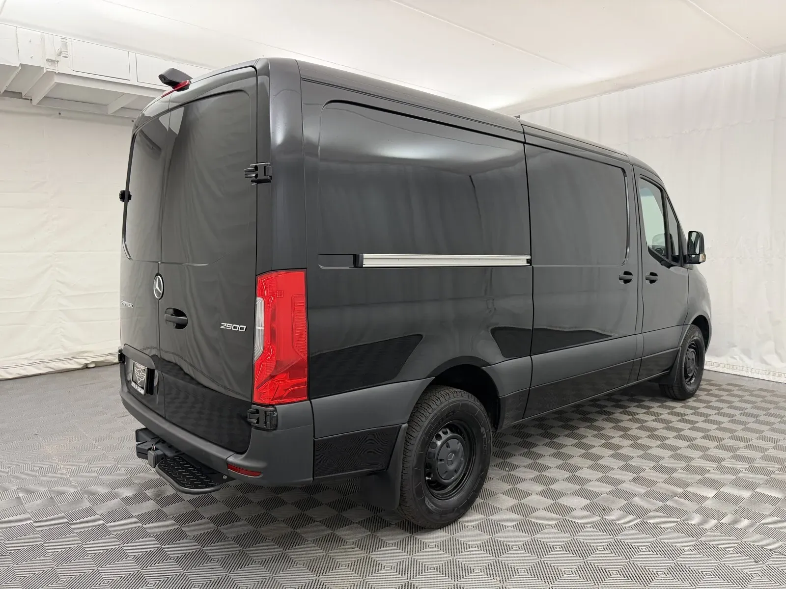 Mercedes-Benz Sprinter photo 5