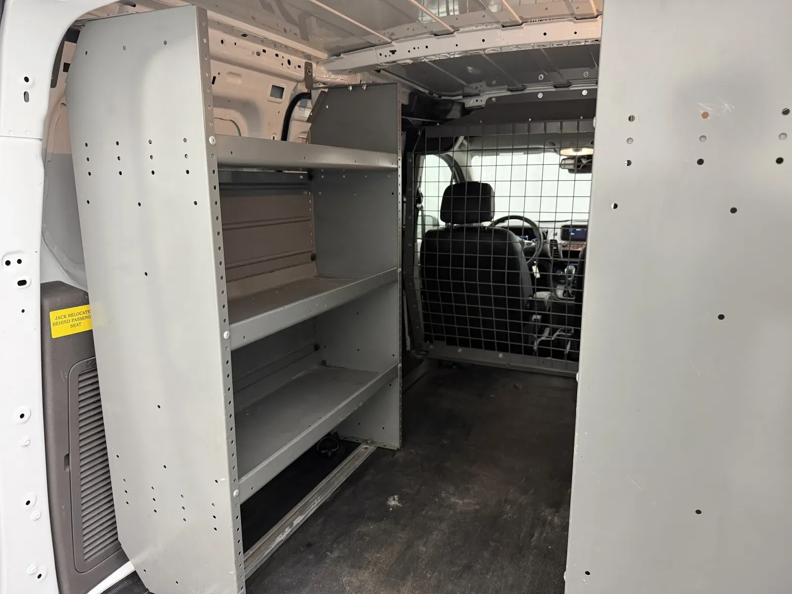 Ford Transit Connect photo 8